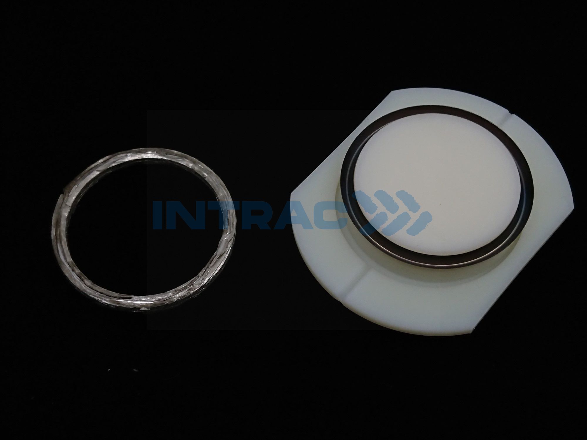 BLĪVSLĒGU KOMPLEKTS