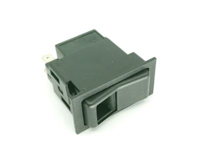 DZINĒJA PĀRSEGA SLĒDZIS