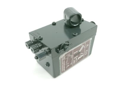 ROKAS SŪKNIS/KABĪNES PAC.