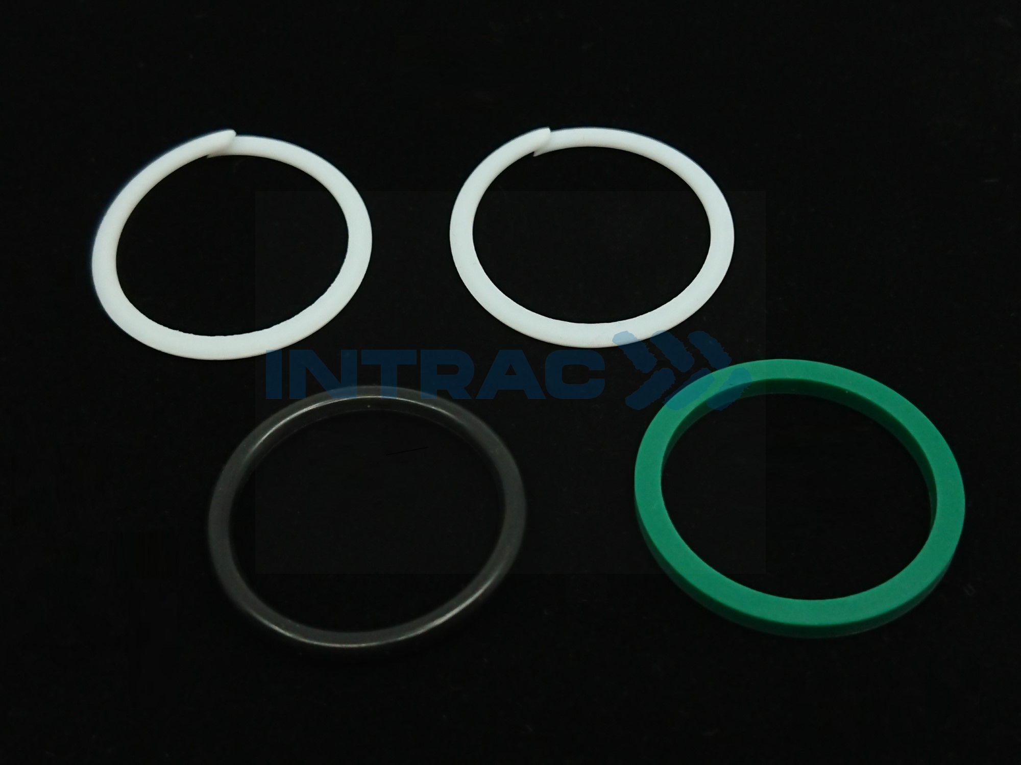 BLĪVSLĒGU KOMPLEKTS