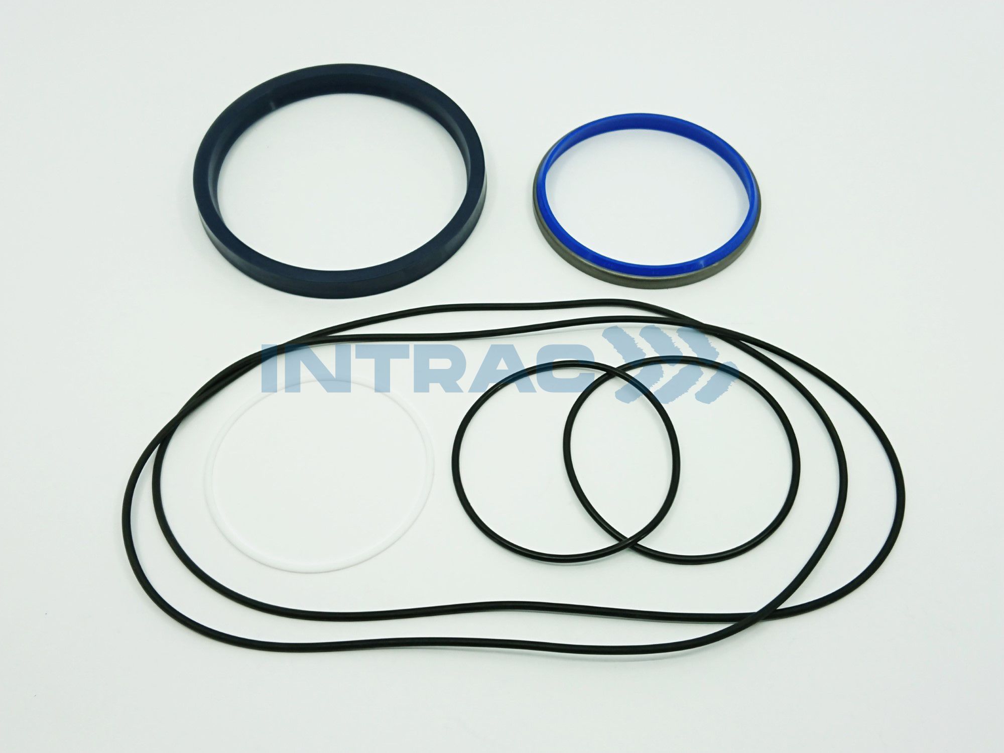 BLĪVSLĒGU KOMPLEKTS