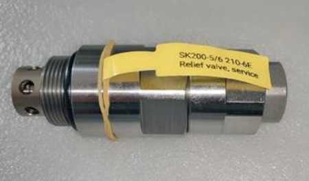 HIDRAULIKAS VĀRSTS E215