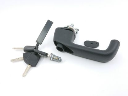 KABĪNES DURVJU ROKTURIS