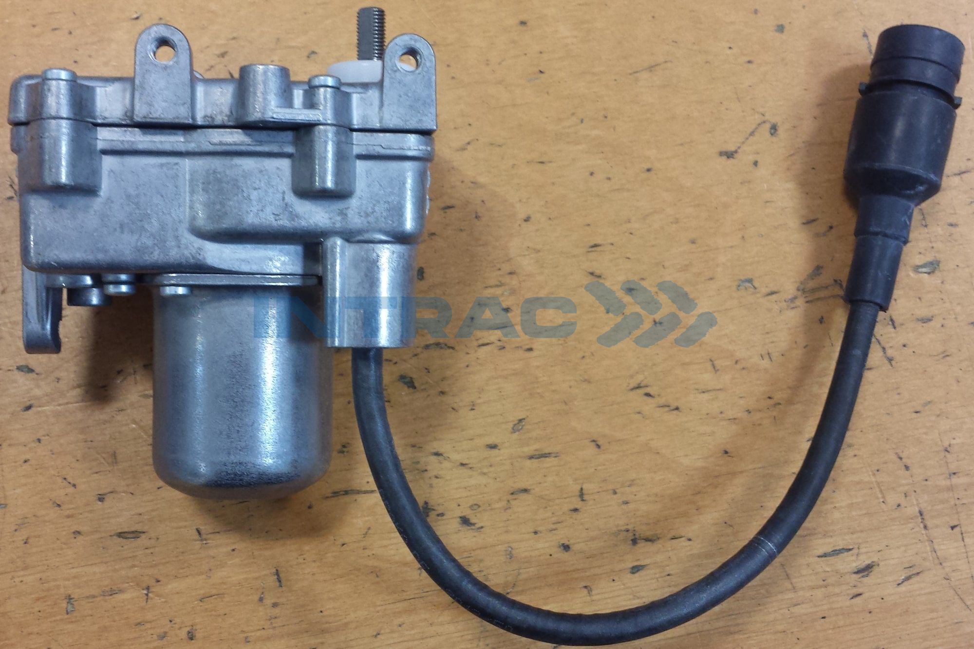 SERVOMOTORS