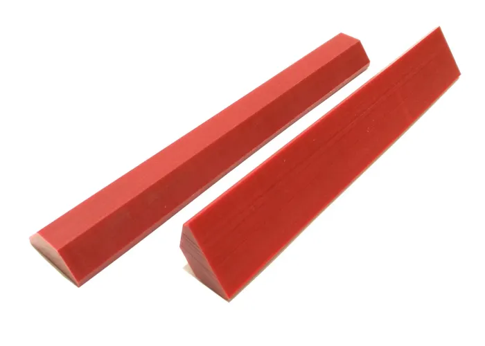 SLĪDNIS, TRAPECVEIDA