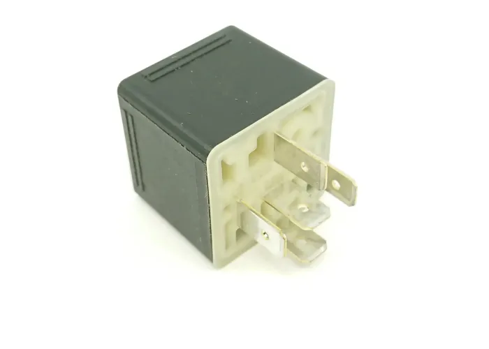 JOHN DEERE RELAY F005290