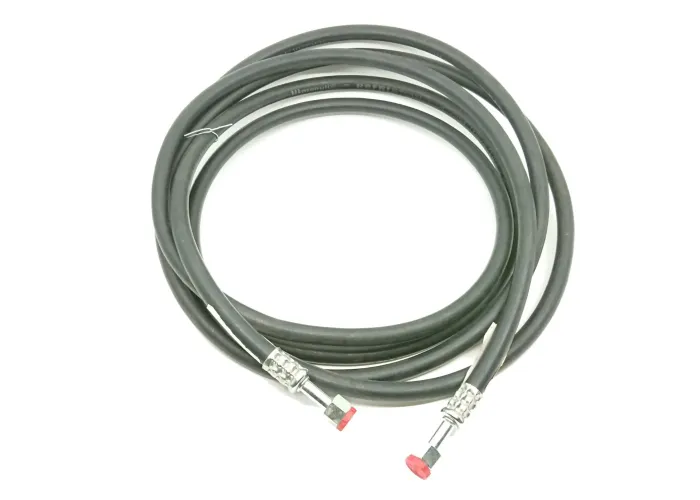 JOHN DEERE HOSE REFRIGIRATION F072635A