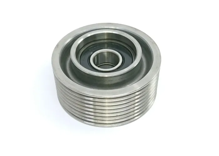 JOHN DEERE PULLEY RE520836